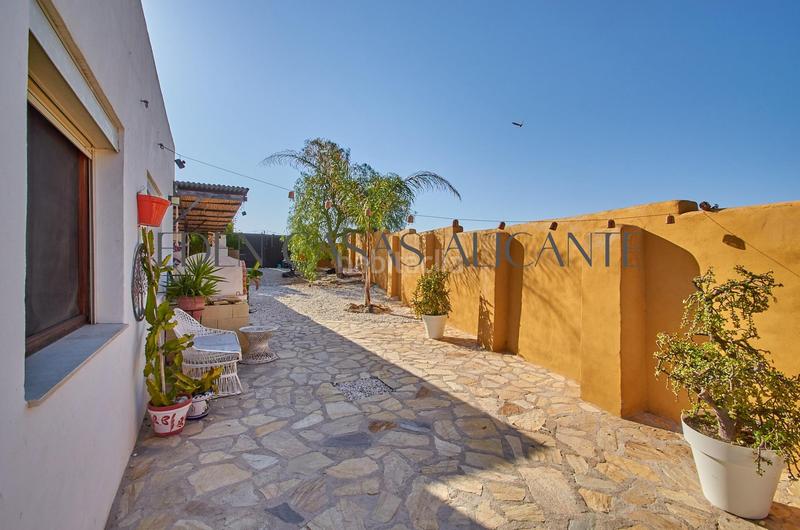 Foto 096afb9c-da5b-401d-bb03-b031da7eaa40. Chalet with heating parking in Valle del Sol Mutxamel