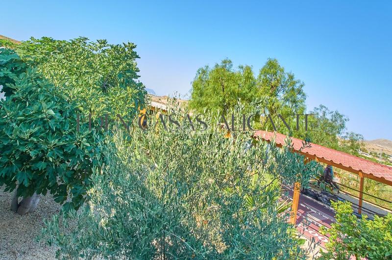 Foto 6cc0e10d-683e-471a-abd7-aa9d7087f580. Chalet with heating parking in Valle del Sol Mutxamel