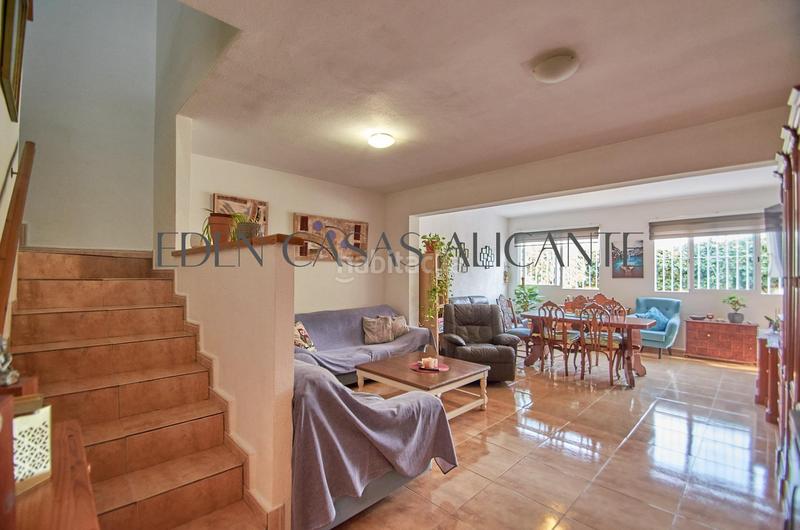 Foto b60a1db8-b5f7-48cc-9a6a-4956bb19ee37. Casa adosada chalet adosado 3 dormitorios con piscina privada y sotano en aiges en Aigües