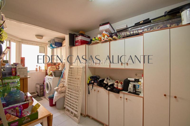 Foto 8d6005ec-41d8-4b4c-892c-52d5dc82e293. Casa adosada vivienda adosada con 4 habitaciones y 3 baños en urbanización con piscina y parking en Mutxamel