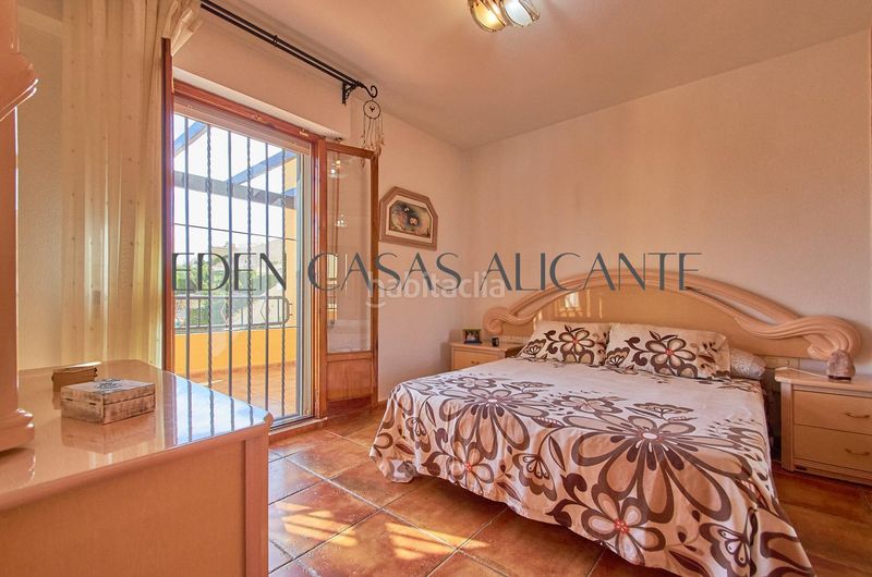 Foto 09b21a24-0688-4a09-ae73-ec32c77c911b. Xalet amb calefacció aparcament piscina a Pueblo Acantilado-Lanuza Campello (el)