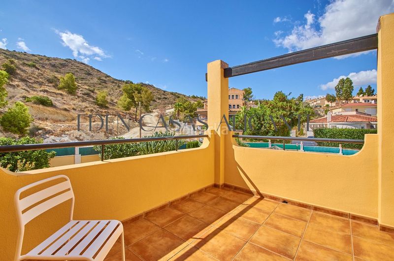 Foto 0ef2c4dd-9930-4797-a863-9c23a31cdfa1. Xalet amb calefacció aparcament piscina a Pueblo Acantilado-Lanuza Campello (el)
