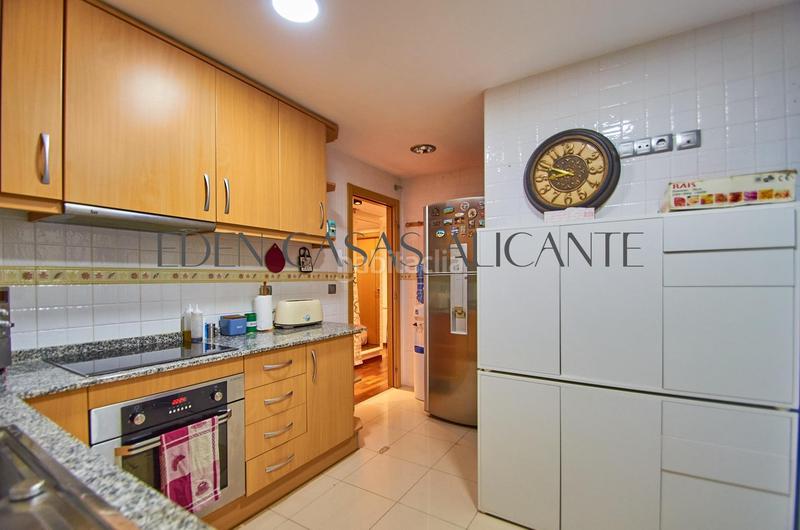 Foto 5a77cd81-5c9d-4cb9-bee3-1b192bae247d. Àtic a calle vicente paya 2 a Campello Pueblo Campello (el)