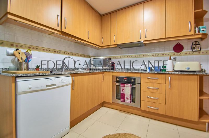 Foto 7532223d-673e-450a-ae74-1cdf6c823805. Àtic a calle vicente paya 2 a Campello Pueblo Campello (el)