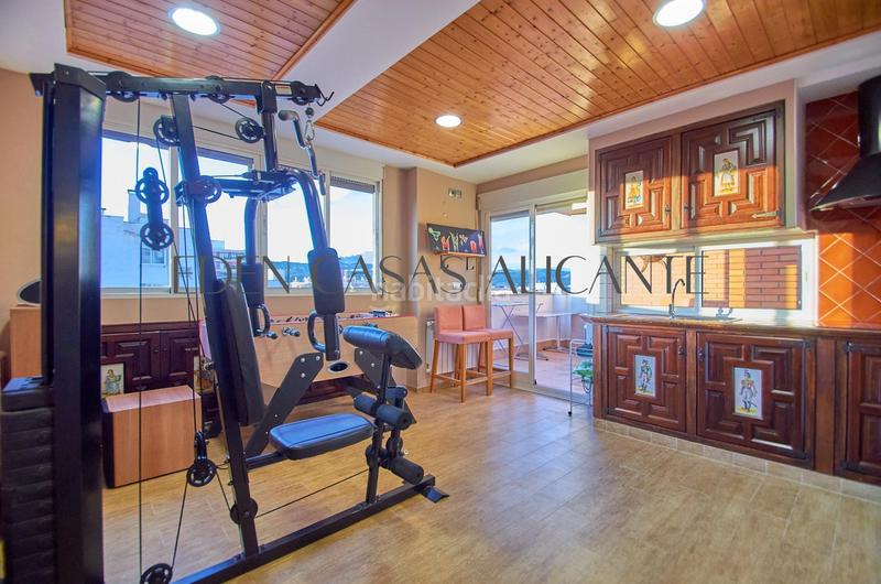 Foto 9377e499-4ba1-4f5f-a3ff-32e9613af7f0. Àtic a calle vicente paya 2 a Campello Pueblo Campello (el)