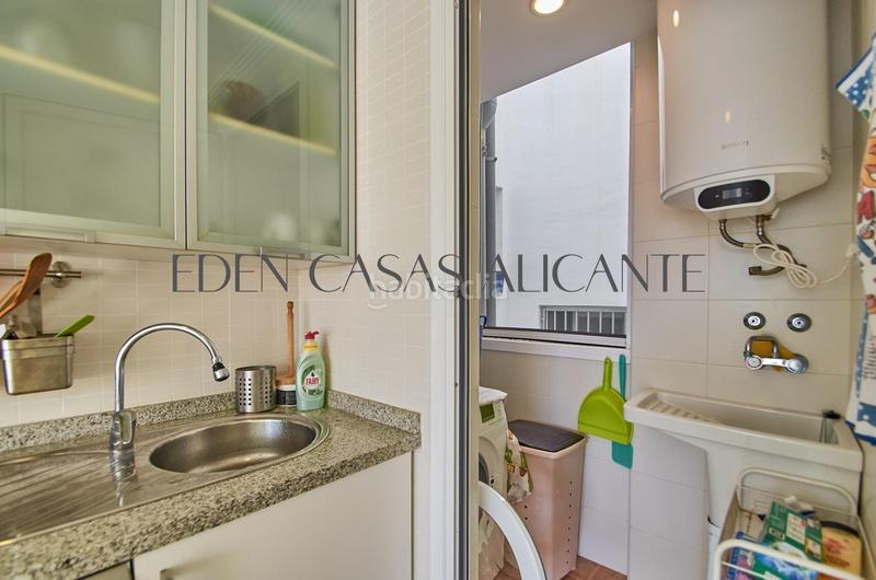 Foto 583a01a6-2ead-434d-9972-6c9a09c4b200. Apartament amb calefacció a Campello Playa Campello (el)