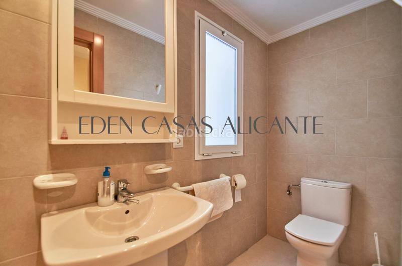 Foto bbcd1107-46f0-46e0-a2ad-5bb04bc768ce. Apartament amb calefacció a Campello Playa Campello (el)