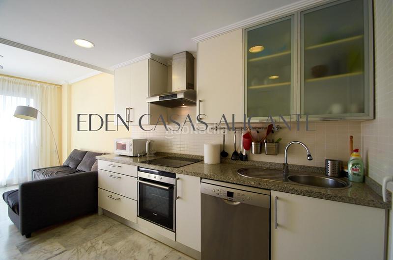 Foto d8a7cd5c-9495-4c4d-b7e9-b4cf3c7b13fc. Apartament amb calefacció a Campello Playa Campello (el)