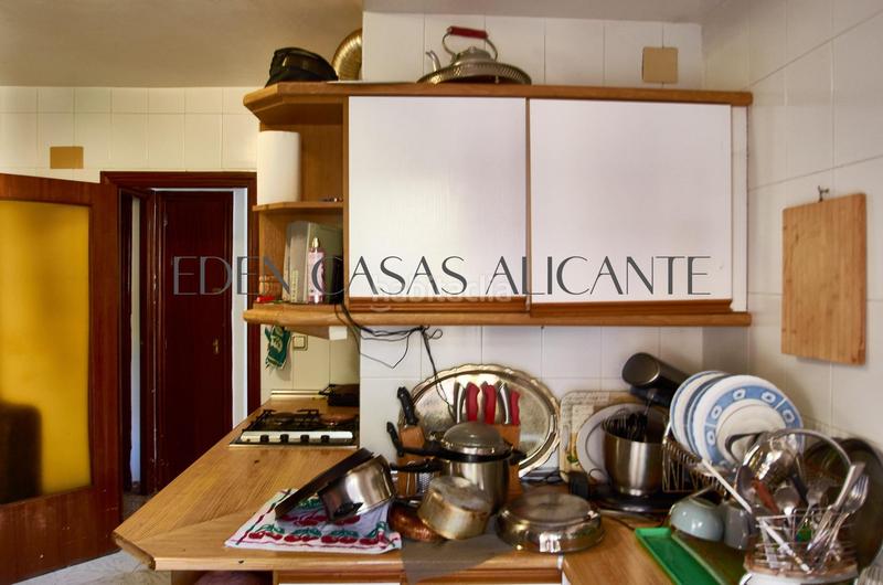 Foto e35feb67-a305-449d-8e69-2603b6e9cebe. Piccolo appartamento in colon 81 in Centro Urbano Vila Joiosa (la)