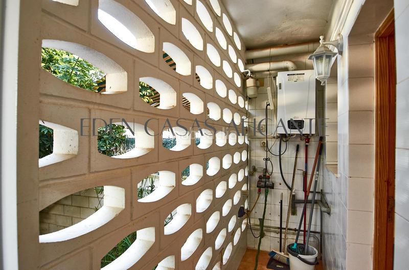 Foto 7748c761-4970-40a5-9f65-b1dc088788fb. Casa a schiera in camino reial de vilajoiosa 20 in Campello (el)