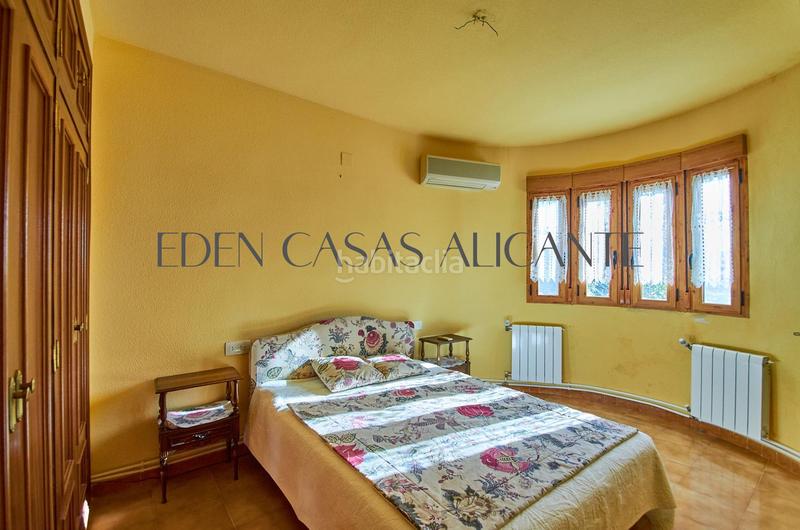 Foto c1f1ba61-3d64-4e81-beb3-2ffe671ada10. Casa a schiera in camino reial de vilajoiosa 20 in Campello (el)