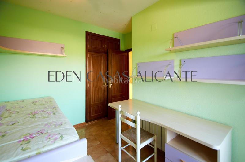 Foto dad7b2d8-6371-4b1f-b48d-20051bbe92df. Casa a schiera in camino reial de vilajoiosa 20 in Campello (el)