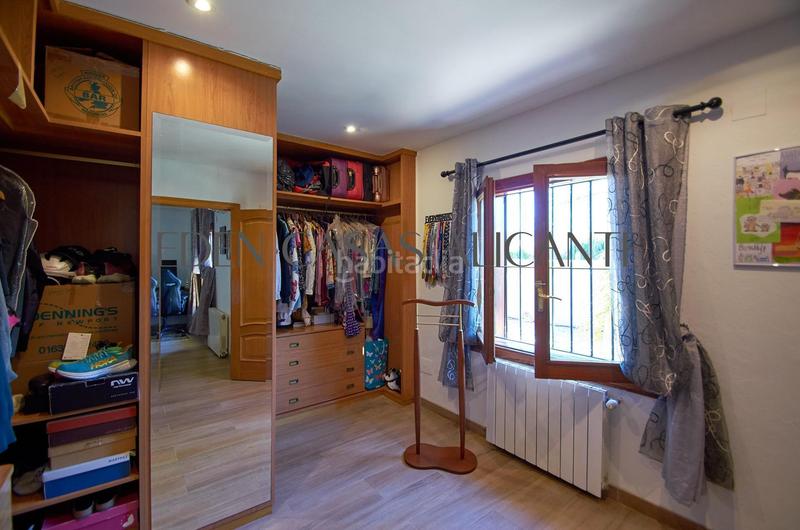 Foto 7b0d5efd-7f9a-4f35-b511-93a6027d5257. Haus mit heizung parking pool in Almajada-Ravel Mutxamel