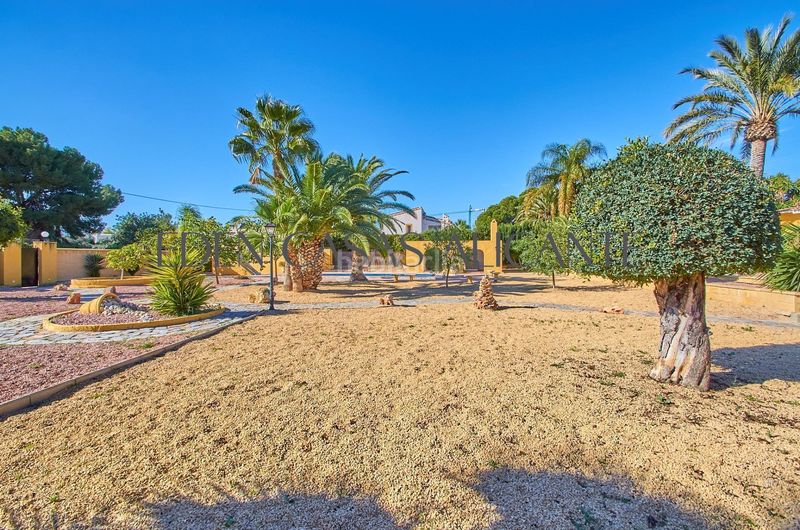 Foto a5a17e54-c22b-4a73-ad68-5f72c28aad52. Xalet amb calefacció aparcament piscina a Almajada-Ravel Mutxamel