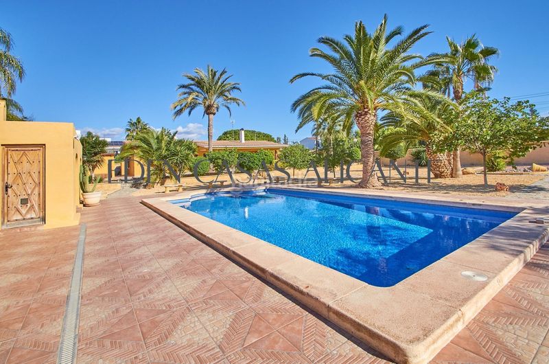 Foto dd92038a-6032-4a59-9959-43d362a96d35. Xalet amb calefacció aparcament piscina a Almajada-Ravel Mutxamel