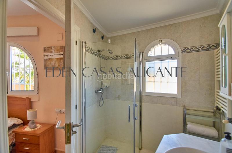 Foto d0d4efdf-fce8-4a72-be02-f9b4ce27db39. Chalet ref. 01464 chalet en villa joyosa, alicante en Vila Joiosa (la)