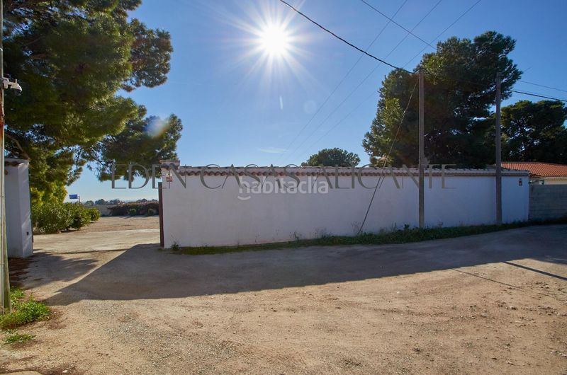 Foto 260b1d1d-2654-4617-9eaf-f497d12eab0d. Xalet amb aparcament piscina a Moralet Alicante