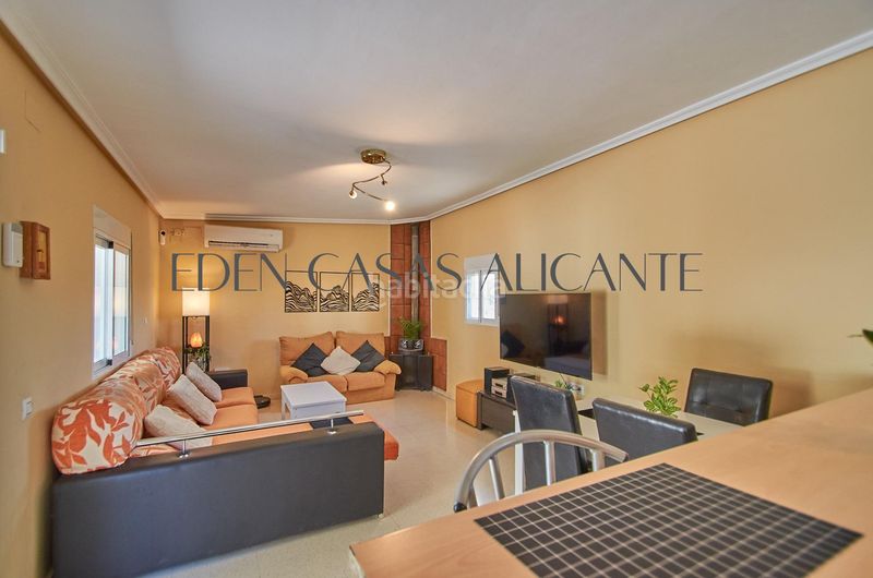 Foto fb1d2e13-39ef-4e4f-bd9a-c588870db8fa. Xalet amb aparcament piscina a Moralet Alicante