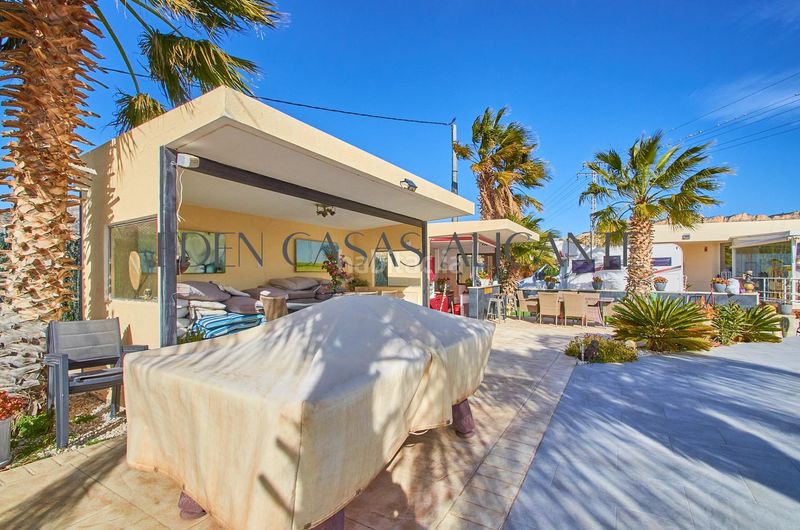 Foto 2b497912-e5c0-4247-abbe-d58708180cc7. Xalet amb aparcament piscina a Xixona