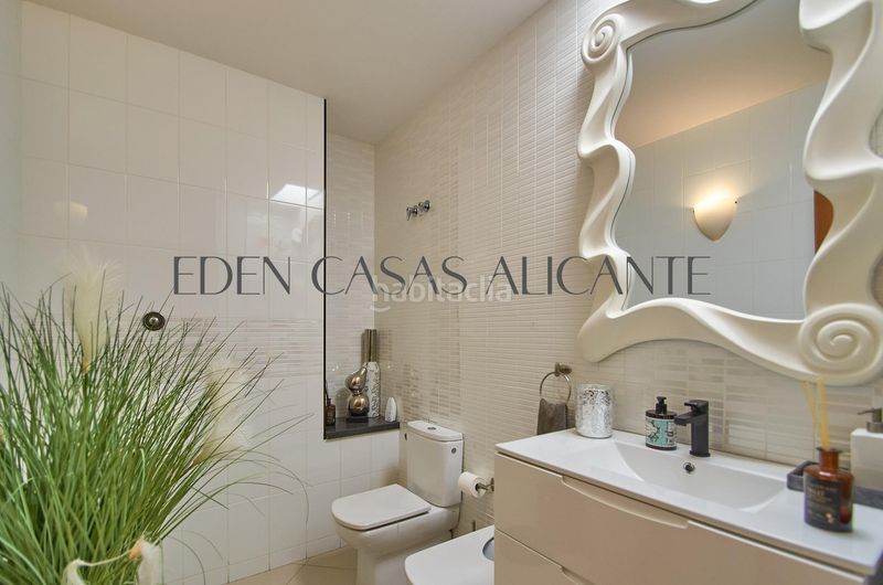 Foto 2bf9fc94-475a-46af-86b2-f84ef783d10d. Xalet amb aparcament piscina a Xixona