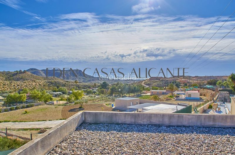 Foto 5366be87-8213-45e0-bc0a-6a055d8d88b3. Xalet amb aparcament piscina a Xixona