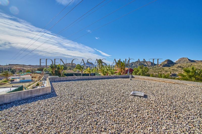 Foto bb2d4768-898d-40aa-a3d7-a7ab4f30ee6a. Xalet amb aparcament piscina a Xixona