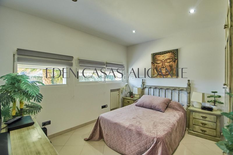 Foto d1be70fc-6217-456d-a486-0c843e65806f. Xalet amb aparcament piscina a Xixona