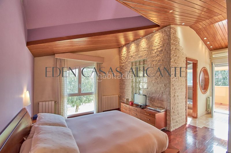 Foto 22312f56-3246-448f-b1af-c52f674ee425. Xalet amb aparcament piscina a Busot