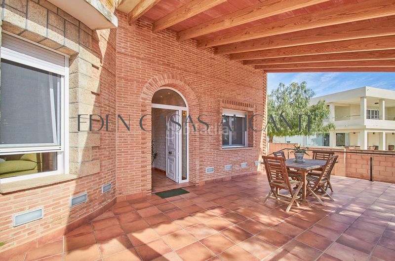 Foto 2517333c-c284-4d56-a4fd-218a5b139f54. Xalet amb aparcament piscina a Busot