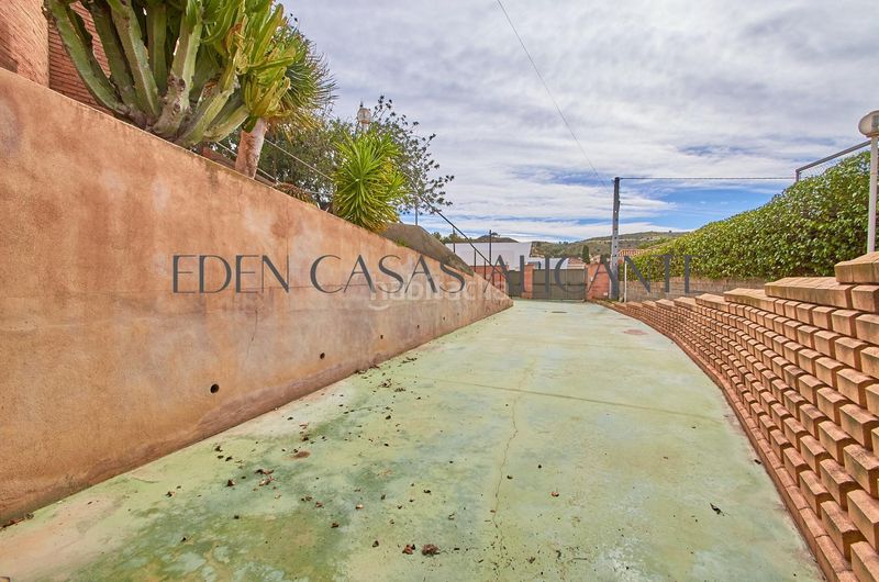 Foto 85eb5cc9-3bbd-44b6-8182-aa3f167f6eab. Xalet amb aparcament piscina a Busot