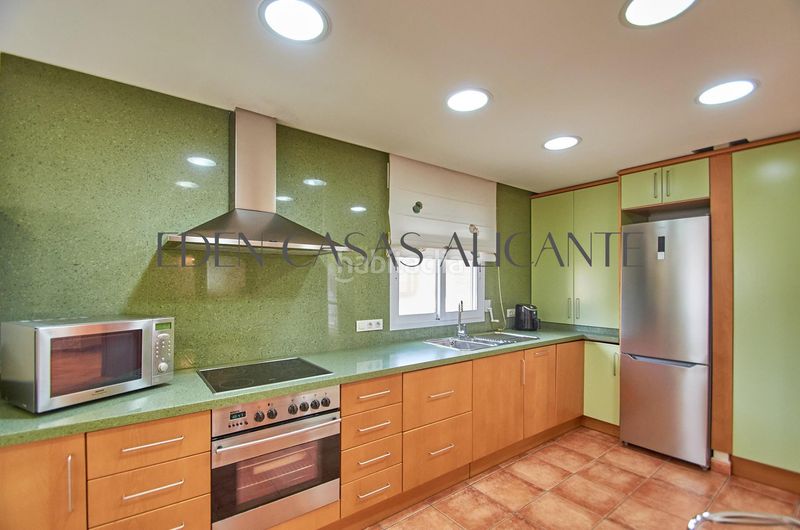 Foto 88708fd4-55b4-4200-8320-e094e4ffedf3. Xalet amb aparcament piscina a Busot