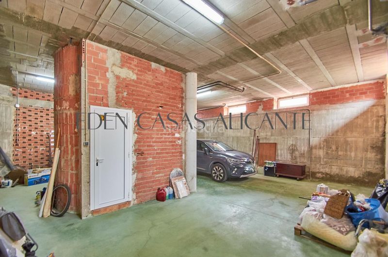 Foto a3db2ab9-d6f3-4bfb-92f2-9f7fb088a8c0. Xalet amb aparcament piscina a Busot