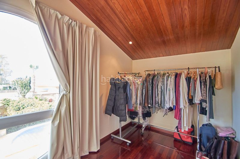 Foto ae24a659-6f96-44b3-a8de-e1c4723873c4. Xalet amb aparcament piscina a Busot