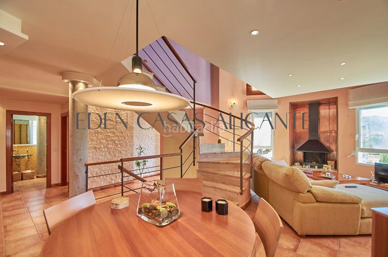 Foto c08a9bbd-b197-49dc-8a60-508b66f69b0d. Xalet amb aparcament piscina a Busot