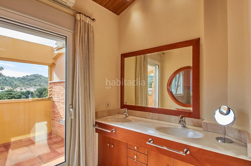 Foto cda2e531-2279-435a-8350-2a88b4c5e1ba. Xalet amb aparcament piscina a Busot