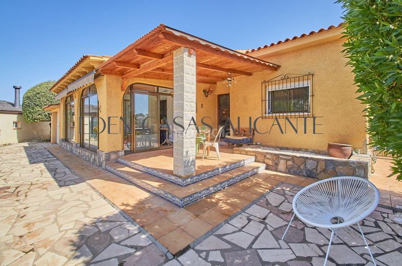 Foto 3fbe7121-e083-4f80-9397-8160da30af33. Chalet ref 01490 chalet independiente en Busot
