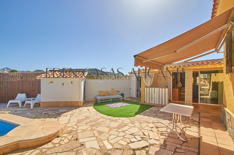 Foto 90dd7578-cd78-4f05-ab5a-9294ef87349e. Chalet ref 01490 chalet independiente en Busot