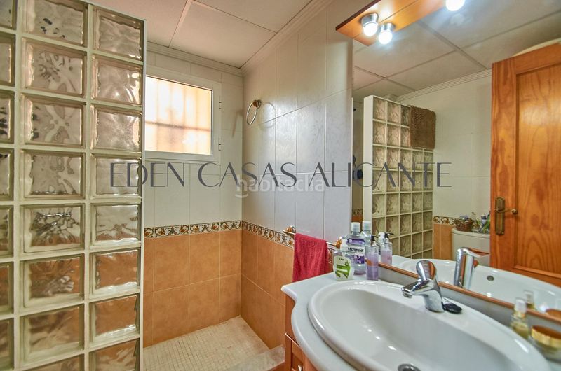 Foto fa79f40f-921e-4a80-8a01-8baa64232ed1. Xalet amb piscina a Bonalba-Cotoveta Mutxamel