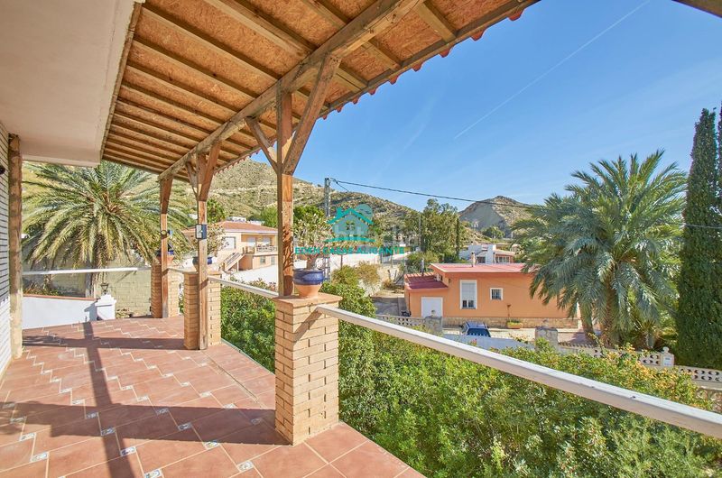 Foto 83d0c6ac-4838-4392-ac8c-4773fa6f3284. Chalet ref 01289 chalet rústico en el campello en Campello (el)