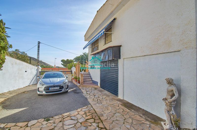 Foto 96f5d9db-8212-4333-ab99-62419293164a. Chalet ref 01289 chalet rústico en el campello en Campello (el)
