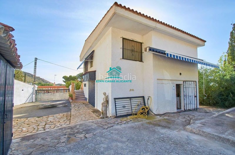 Foto d2c0007c-0bfb-4018-9575-84ac1db46fcd. Chalet ref 01289 chalet rústico en el campello en Campello (el)