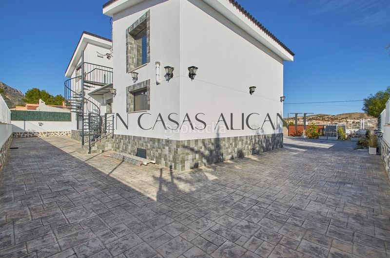 Foto 468c2ce6-f1b1-4fbf-b045-eb1dfae638d0. Xalet amb calefacció aparcament piscina a Busot