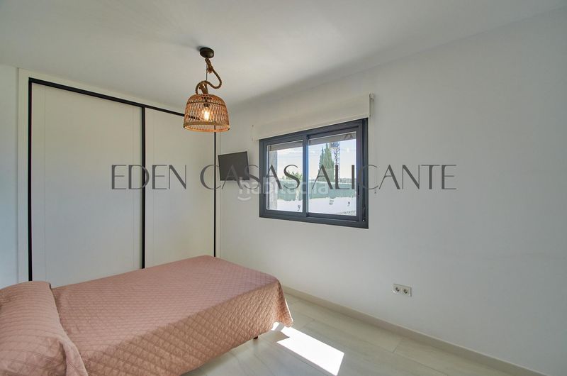 Foto f9f8306d-f80c-4c94-830c-023e0f7c43df. Xalet amb calefacció aparcament piscina a Busot