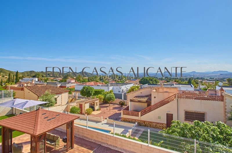 Foto 2a4e5942-2724-4c2d-a810-9d86f0a3ae78. Xalet amb calefacció aparcament piscina a Busot