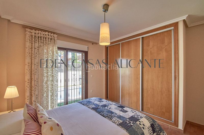 Foto b919f384-1874-4b3d-8d50-75b96762f9a3. Xalet amb calefacció aparcament piscina a Busot