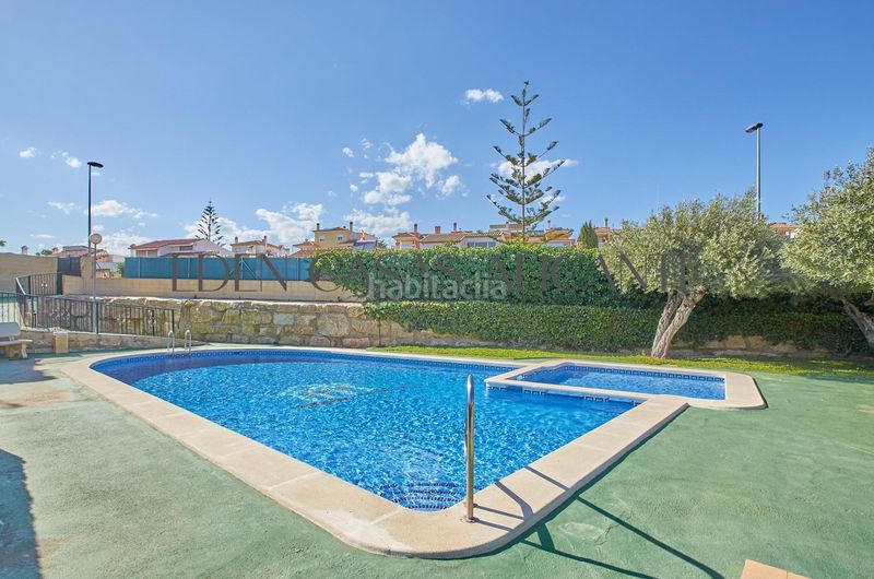 Foto 0cef2945-3271-454c-b7ea-157165528ad2. Casa adossada amb calefacció aparcament piscina a Mutxamel