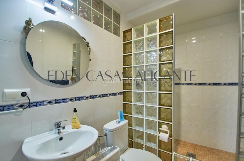 Foto 1727e14e-bc8a-445d-9e59-1efc108bace3. Casa adossada amb calefacció aparcament piscina a Mutxamel