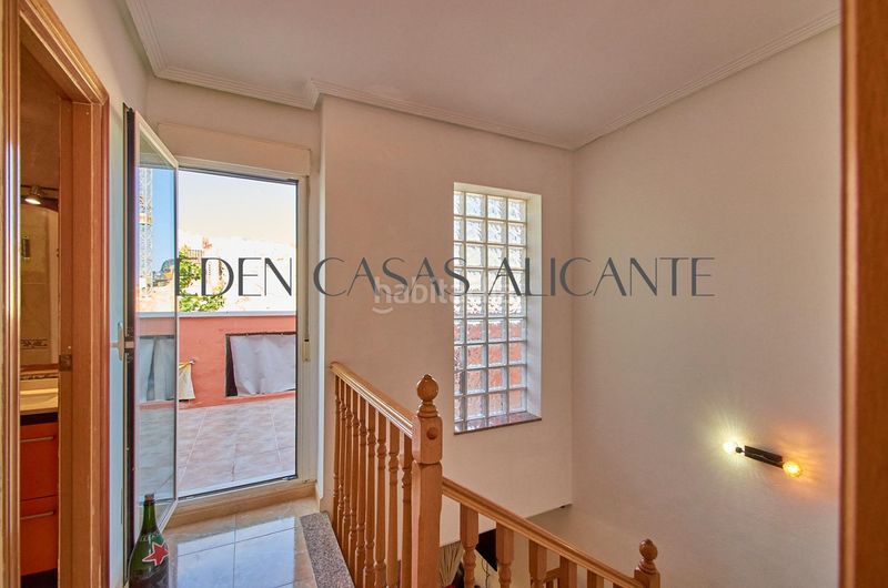 Foto 44a49bd1-14b3-4015-a632-c664772ebed5. Casa adossada amb calefacció aparcament piscina a Mutxamel