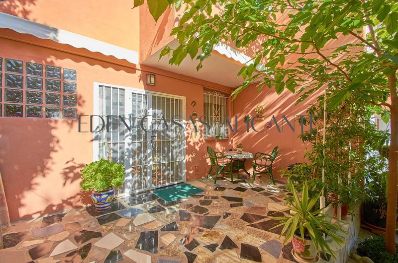 Foto 4d5ac608-67fe-429a-8594-0491beb202ef. Casa adossada amb calefacció aparcament piscina a Mutxamel