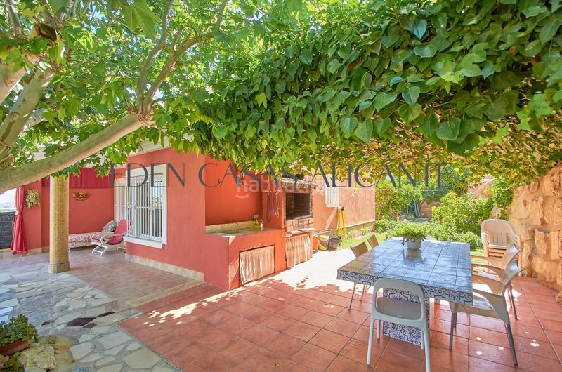 Foto d4e41acb-f084-4e2d-be8c-8088cb8421cb. Casa adossada amb calefacció aparcament piscina a Mutxamel